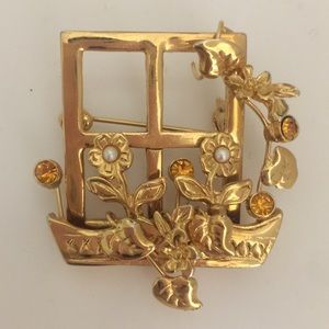 Beautiful flowers Pin